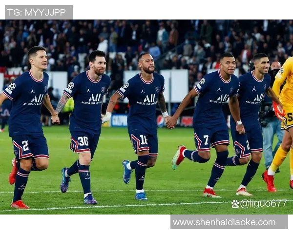 尤文图斯大逆转以5-1战胜巴黎圣日耳曼决赛瞬间引爆全场热情