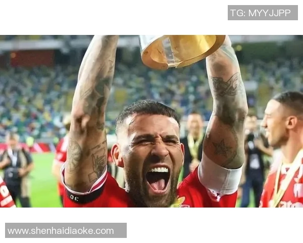 意甲大战国米狂胜本菲卡五球神扑引发全场热议与争议判罚 意甲大战国米狂胜本菲卡五球神扑引发全场热议与争议判罚