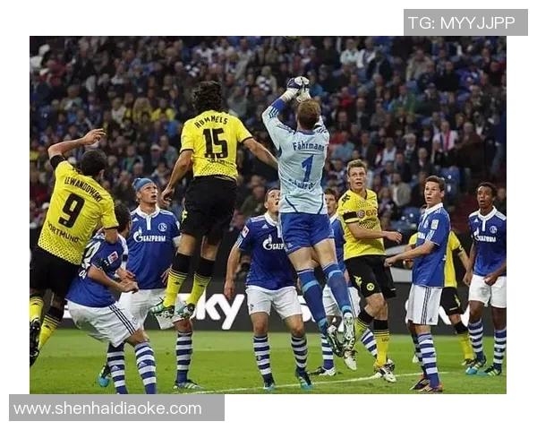 中超精彩对决那不勒斯逆转里昂点球大战点燃全场激情 中超精彩对决那不勒斯逆转里昂点球大战点燃全场激情