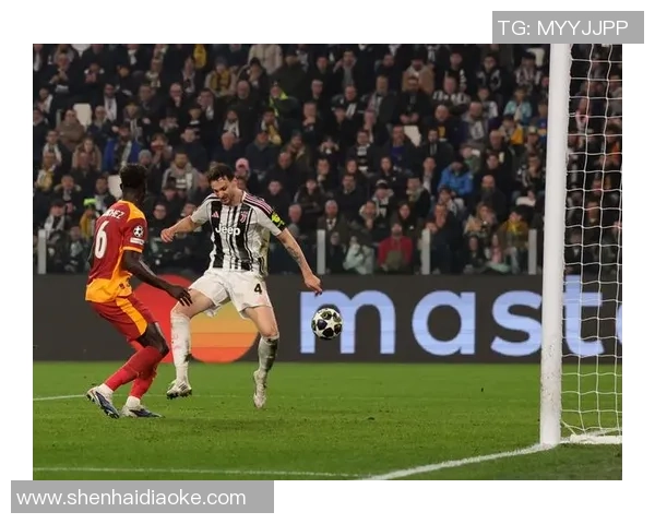 欧冠历史冷门里昂与尤文图斯激战成平局帽子戏法引发全场狂欢