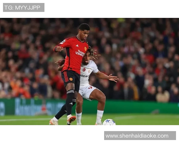 英超精彩对决曼联主场大胜尤文图斯帽子戏法点燃全场激情 英超精彩对决曼联主场大胜尤文图斯帽子戏法点燃全场激情