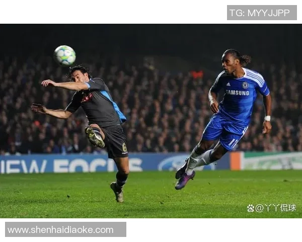 那不勒斯狂胜切尔西4-0足总杯爆冷瞬间引发全场沸腾