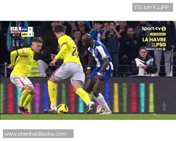 西甲激战波尔图大胜曼联争议判罚引发全场哗然